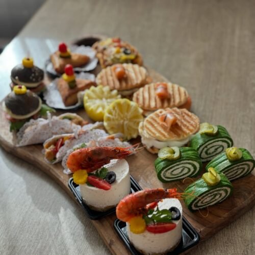 BEKHCHI’S - Gâteaux d’émotions📍 la pâtisserie se situe à proximité de la pépinière d’Oran sur l